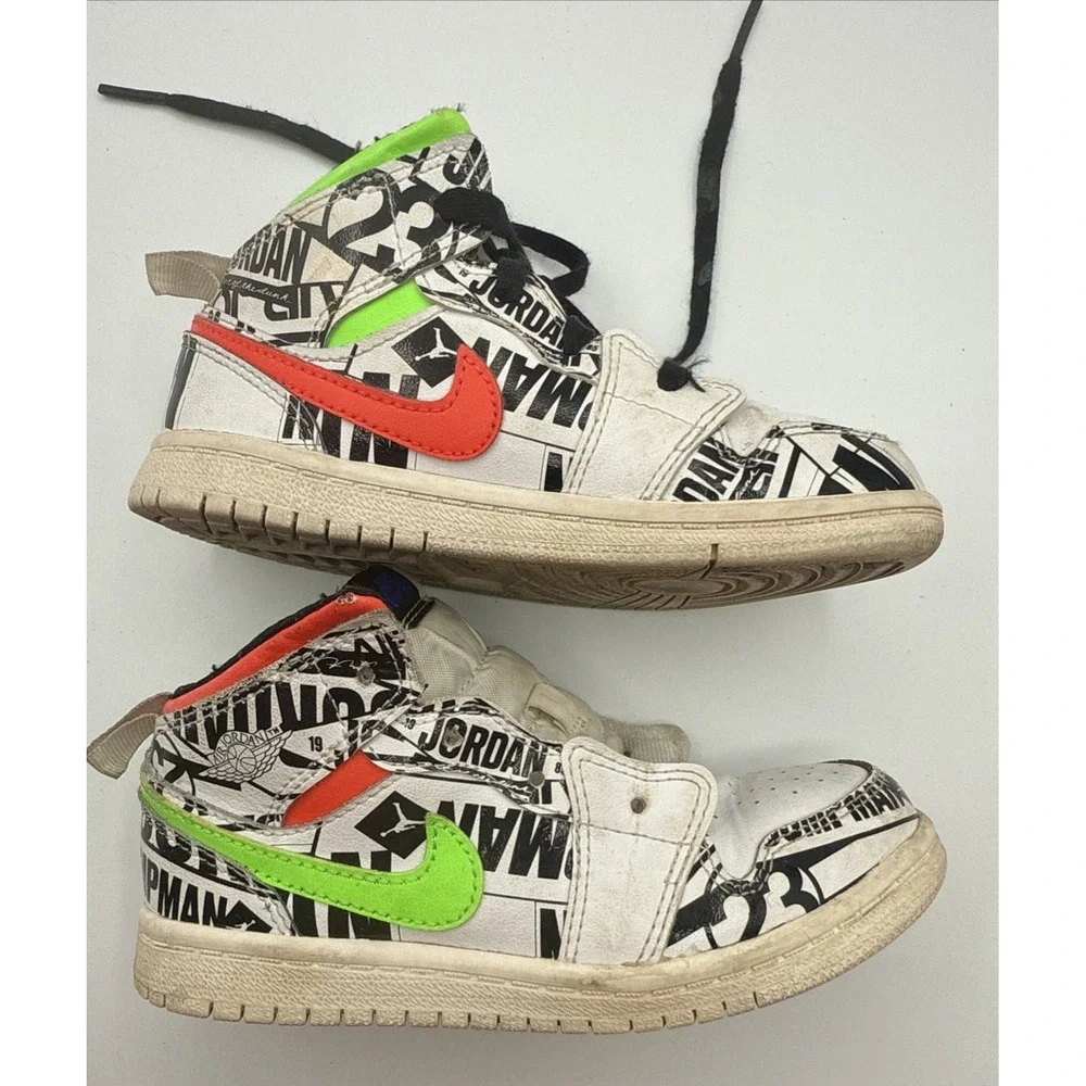 kids Nike Air Jordan 1 Mid All Over Logo Size 10C White Green one with no laces‎